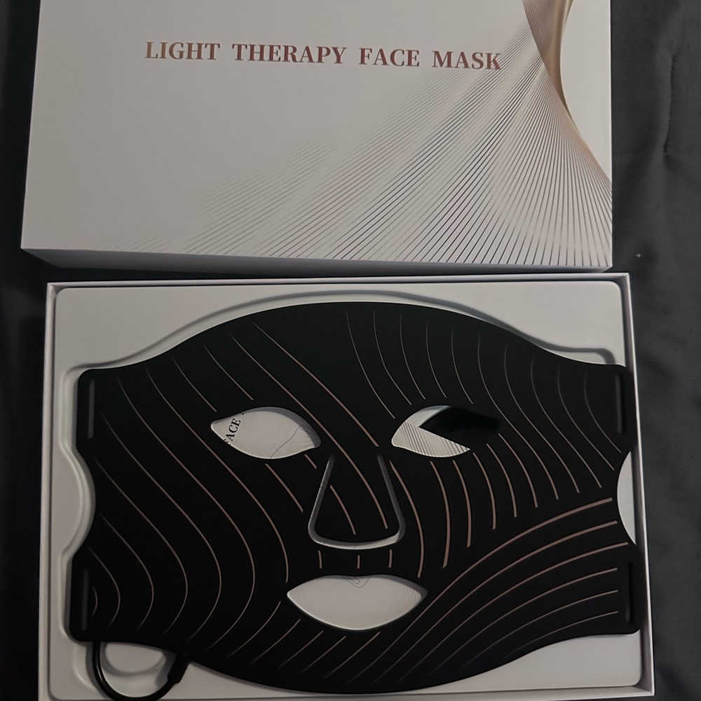 Light Therapy Face Mask